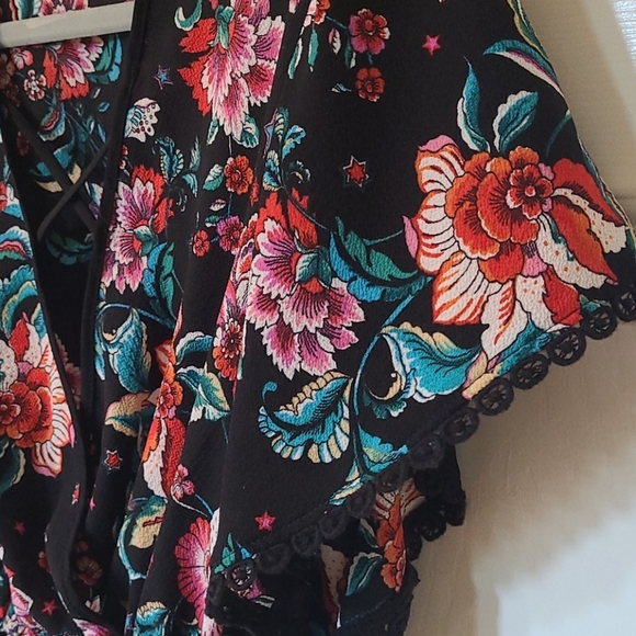 Monteau floral top - Picture 7 of 7